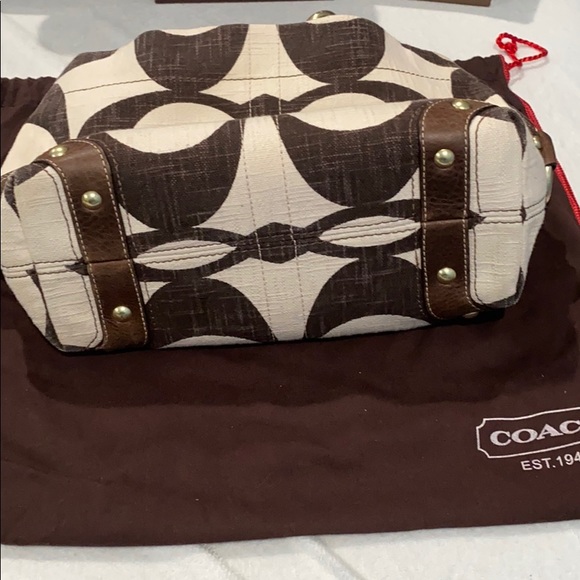 Coach Creme/Brown linen Material - Picture 5 of 5